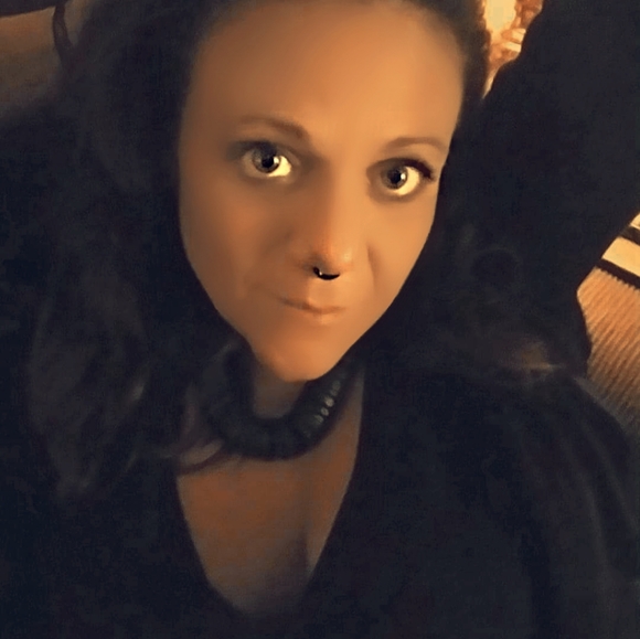 Meet your Posher, Amanda - Picture 14 of 16